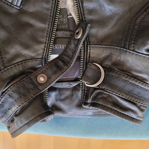 REAL ITLAIAN LEATHER CROP BIKER JACKET - Picture 3 of 6